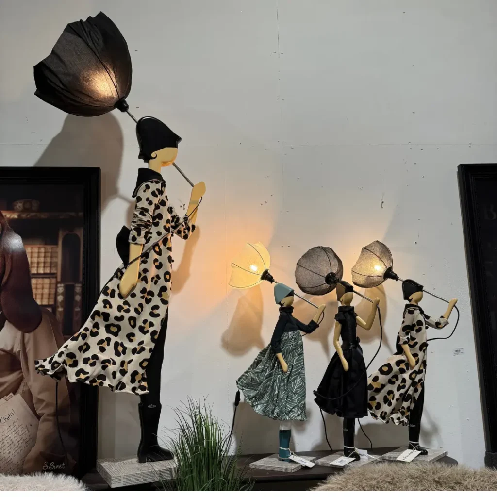 Handgemaakte SKITSO lampen tussen stijlvolle woonaccessoires bij Loft16 in Hulst.